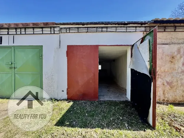 Pronájem garáže, Mimoň, Letná, 21 m2