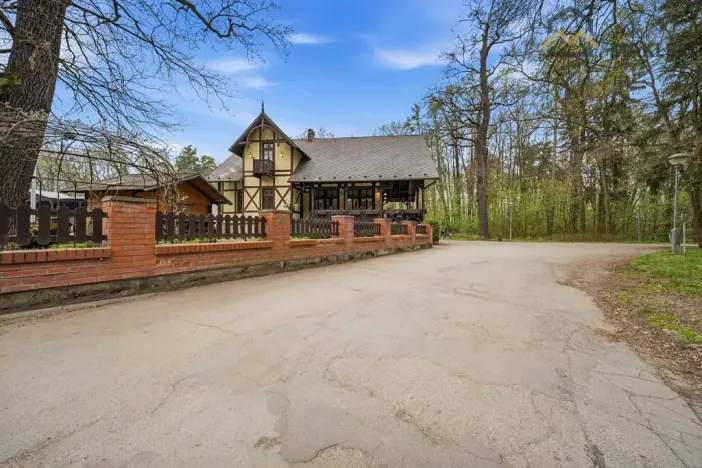 Prodej ubytování, Poděbrady, Obora, 649 m2