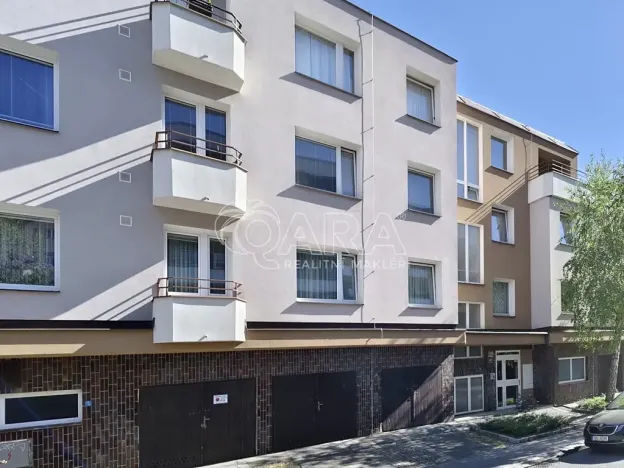Pronájem bytu 3+kk, Praha - Břevnov, Ve Střešovičkách, 81 m2