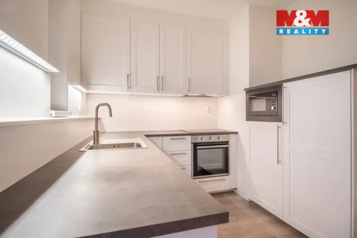 Pronájem bytu 2+kk, Praha, U Hostavického potoka, 72 m2