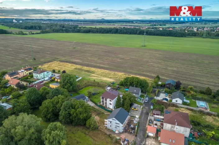 Prodej pozemku pro bydlení, Sluhy, 839 m2