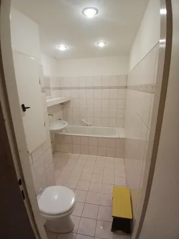 Prodej bytu 2+1, Cheb, 17. listopadu, 62 m2