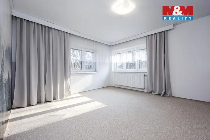 Prodej obchodního prostoru, Raškovice, 180 m2