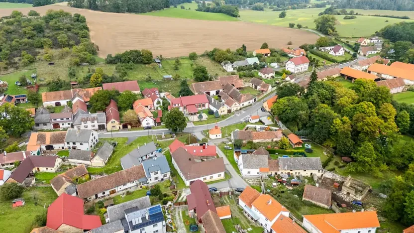 Prodej zemědělské usedlosti, Kalenice, 100 m2