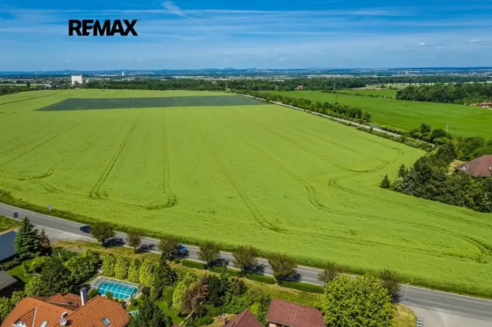 Prodej komerčního pozemku, Hovorčovice, 5254 m2