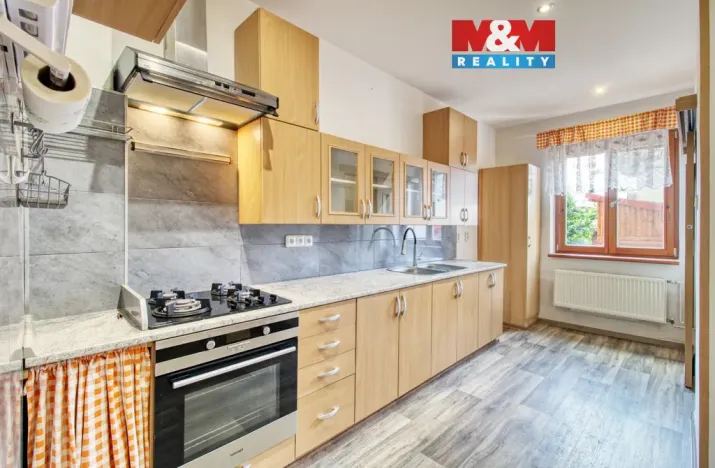 Prodej rodinného domu, Chomutov, Palachova, 252 m2