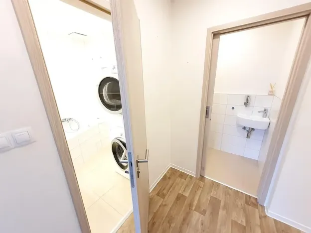 Pronájem bytu 3+kk, Praha - Michle, V zápolí, 75 m2