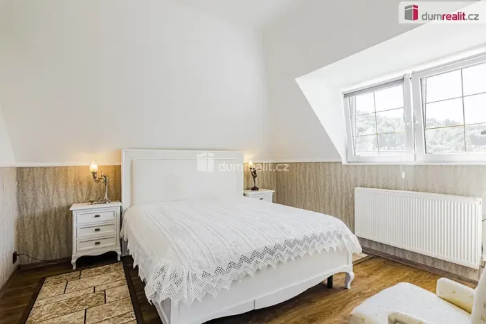 Prodej rodinného domu, Kyselka, 260 m2