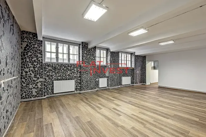 Pronájem obchodního prostoru, Praha - Vršovice, Vršovická, 233 m2