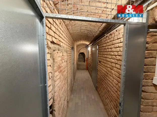 Pronájem skladu, Praha - Holešovice, Letenské náměstí, 6 m2