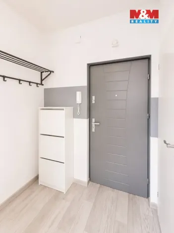Prodej bytu 3+1, Karviná - Ráj, Božkova, 56 m2