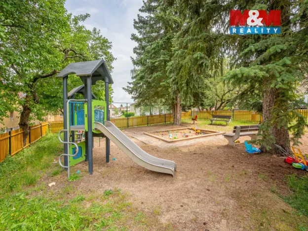 Prodej bytu 3+1, Benešov, Na Spořilově, 64 m2