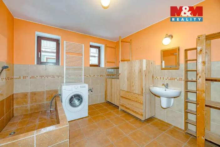 Prodej rodinného domu, Deštné v Orlických horách, 400 m2