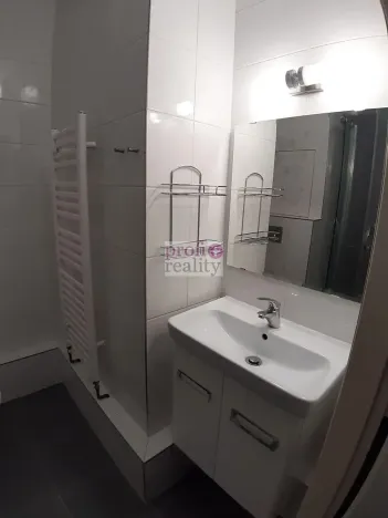 Pronájem bytu 1+1, Zlín, Díly I, 33 m2