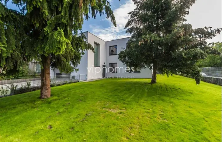 Pronájem rodinného domu, Praha - Smíchov, 452 m2