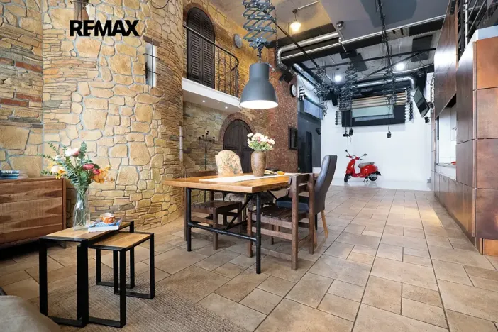 Prodej obchodního prostoru, Praha - Troja, Vřesová, 240 m2