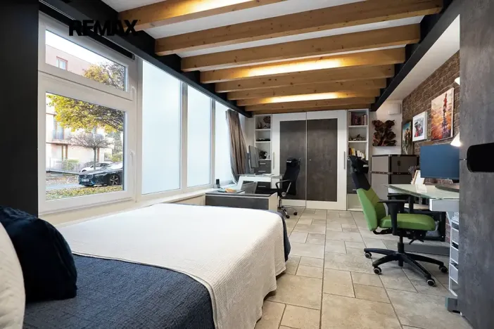 Prodej obchodního prostoru, Praha - Troja, Vřesová, 240 m2