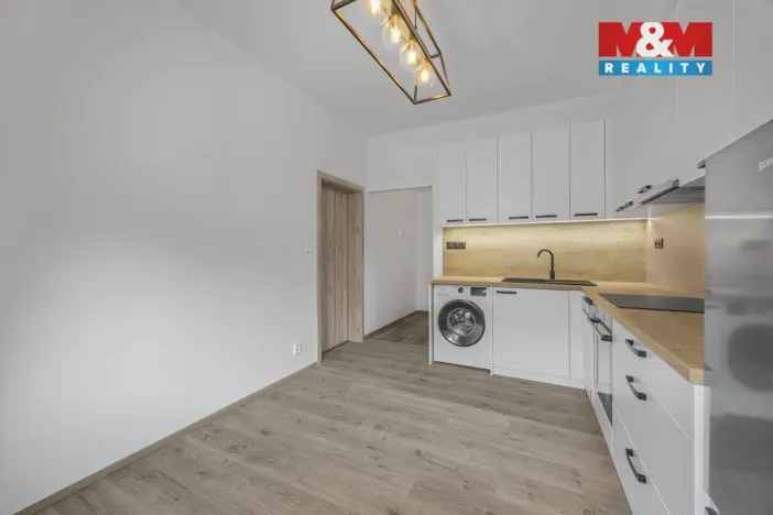 Pronájem bytu 1+1, Trutnov - Poříčí, Voletinská, 48 m2