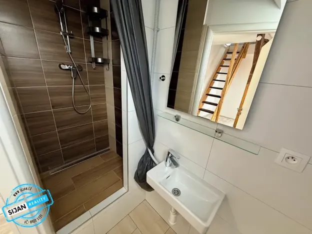 Prodej bytu 2+1, Opava, Vančurova, 53 m2