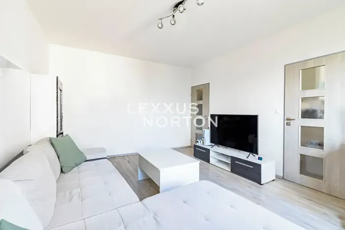 Pronájem bytu 2+1, Praha - Vršovice, Moldavská, 56 m2