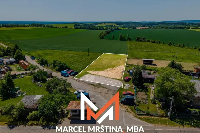 Prodej pozemku, Chvalkovice - Miskolezy, 1771 m2
