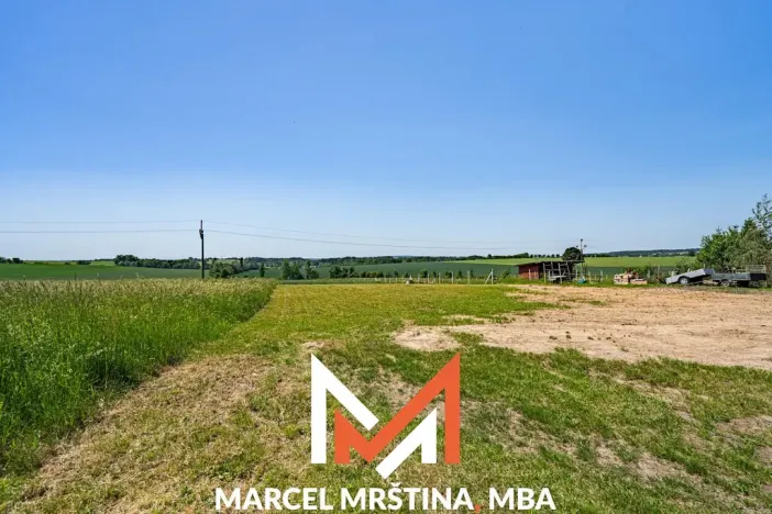 Prodej pozemku, Chvalkovice - Miskolezy, 1771 m2