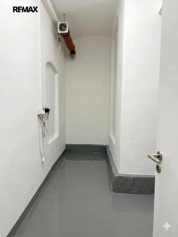 Pronájem skladu, Měřín, 454 m2
