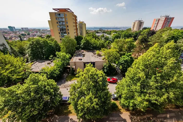 Prodej bytu 2+kk, Praha - Kobylisy, Třeboradická, 47 m2