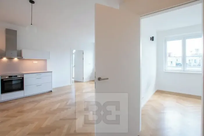 Pronájem bytu 3+kk, Praha - Libeň, Sokolovská, 70 m2