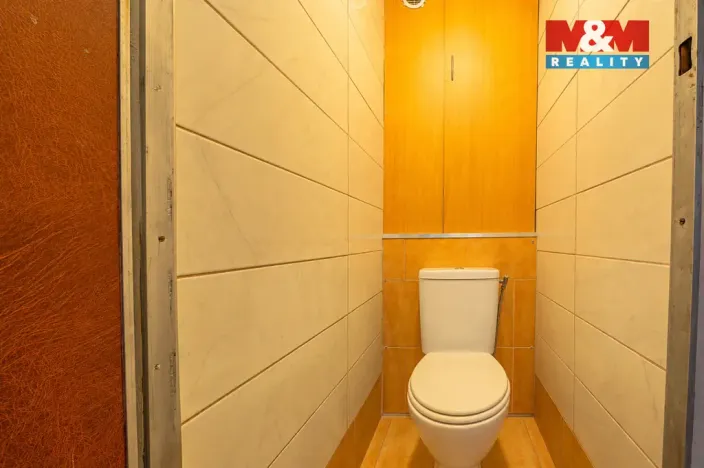 Pronájem bytu 1+1, Praha - Hostivař, plukovníka Mráze, 43 m2