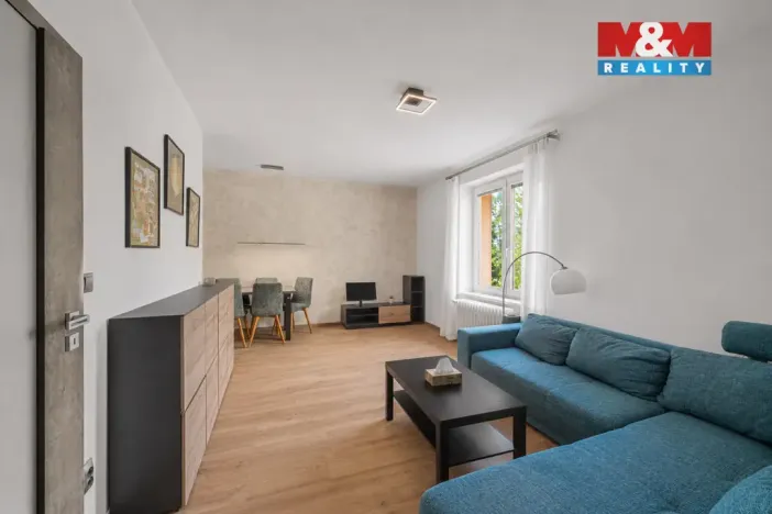 Pronájem bytu 2+1, Pardubice - Zelené Předměstí, Benešovo náměstí, 55 m2
