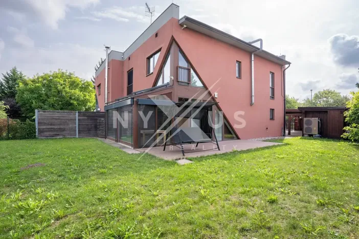 Pronájem rodinného domu, Praha - Dolní Měcholupy, Nad sadem, 204 m2