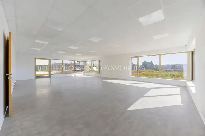Pronájem kanceláře, Velká Bíteš, 270 m2