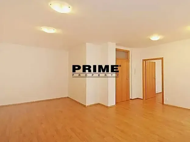 Pronájem kanceláře, Praha - Střešovice, Nad hradním vodojemem, 350 m2