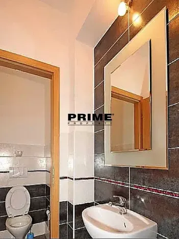 Pronájem kanceláře, Praha - Střešovice, Nad hradním vodojemem, 350 m2