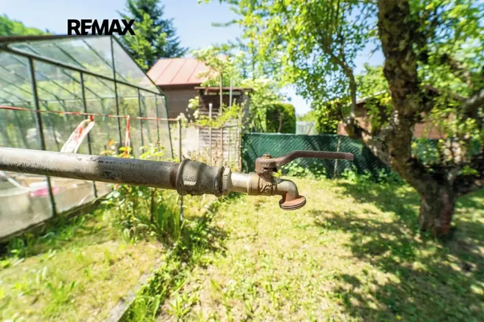 Prodej chaty, Praha - Dubeč, Slatiny, 30 m2