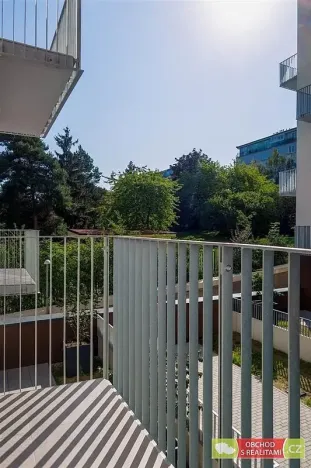 Pronájem bytu 1+kk, Praha, Štěchovická, 45 m2