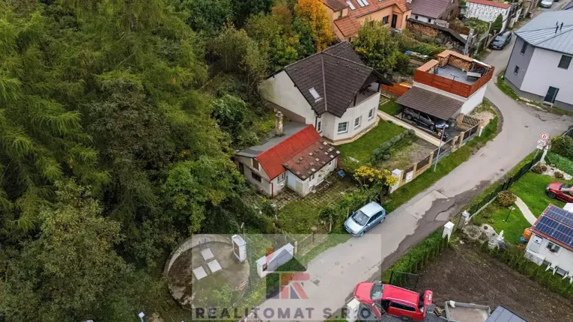 Prodej vily, Praha - Kyje, Za Rokytkou, 271 m2