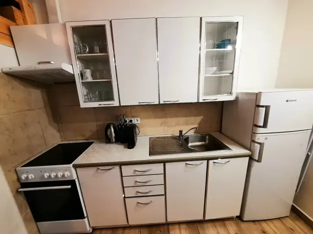 Pronájem bytu 1+kk, Praha - Smíchov, Plzeňská, 22 m2