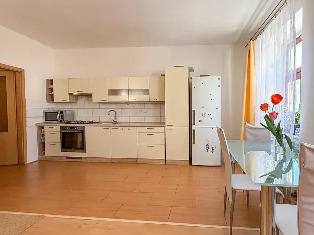 Pronájem bytu 2+kk, Jihlava, Komenského, 50 m2