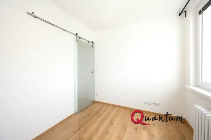 Pronájem bytu 2+kk, Praha - Řepy, Španielova, 37 m2