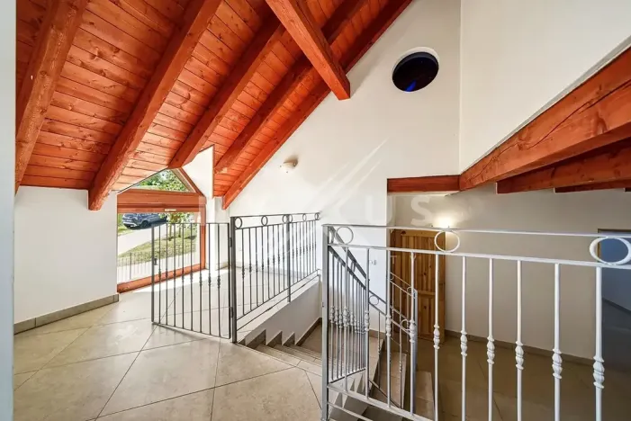 Prodej rodinného domu, Černolice, Ke dvoru, 375 m2