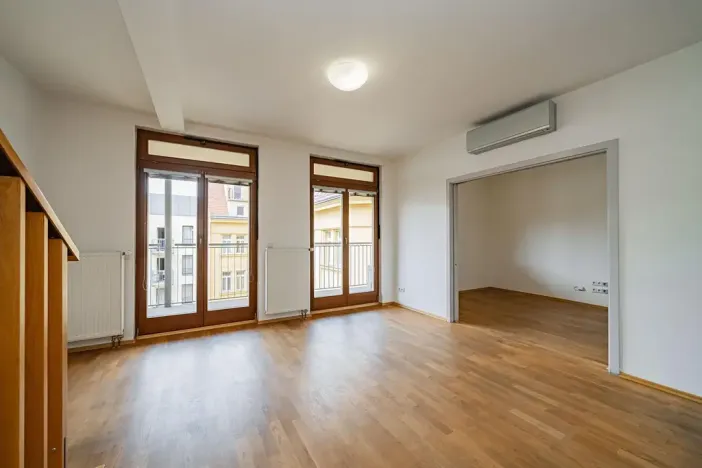 Pronájem bytu 5+1, Praha - Smíchov, Štefánikova, 168 m2
