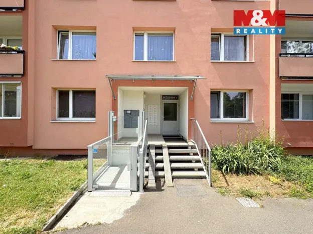 Pronájem bytu 2+1, Litoměřice - Předměstí, Družstevní, 53 m2