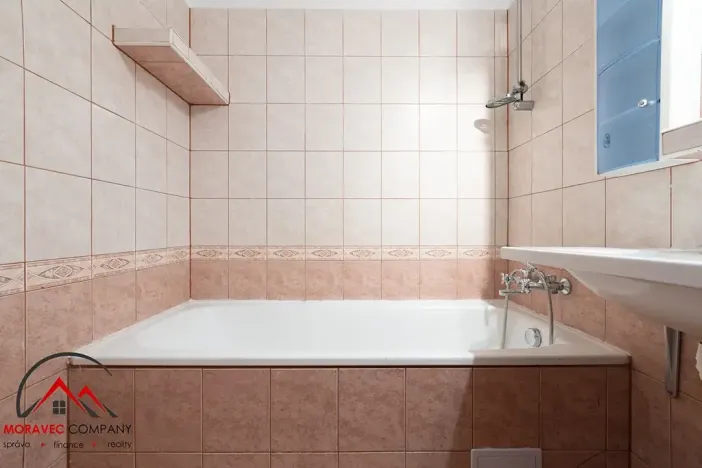 Pronájem bytu 2+1, Krnov, SPC S, 58 m2