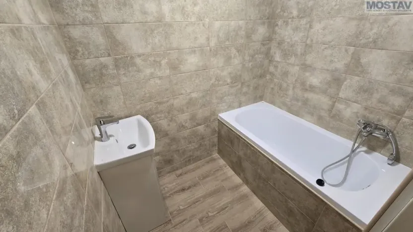Pronájem bytu 1+1, U Zámeckého parku 840, 43601 Litvínov, 30 m2