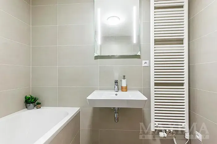 Prodej bytu 1+kk, Praha - Holešovice, Argentinská, 53 m2