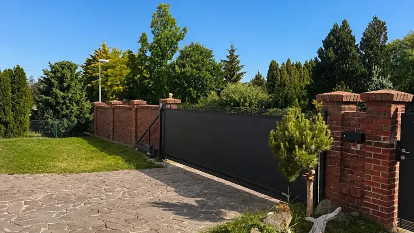 Prodej rodinného domu, Hrdlořezy, 165 m2