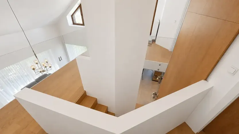 Prodej rodinného domu, Hrdlořezy, 165 m2