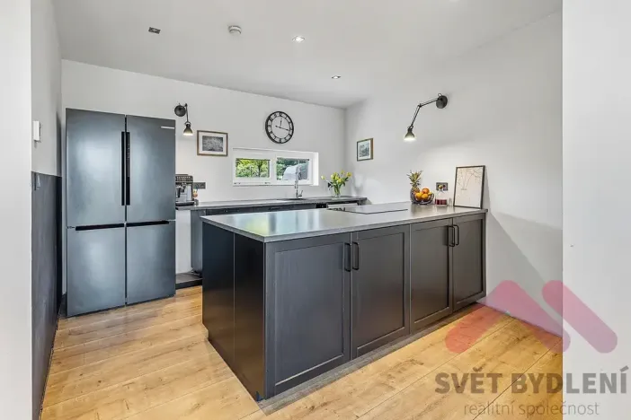 Prodej rodinného domu, Tehov, Všestarská, 300 m2